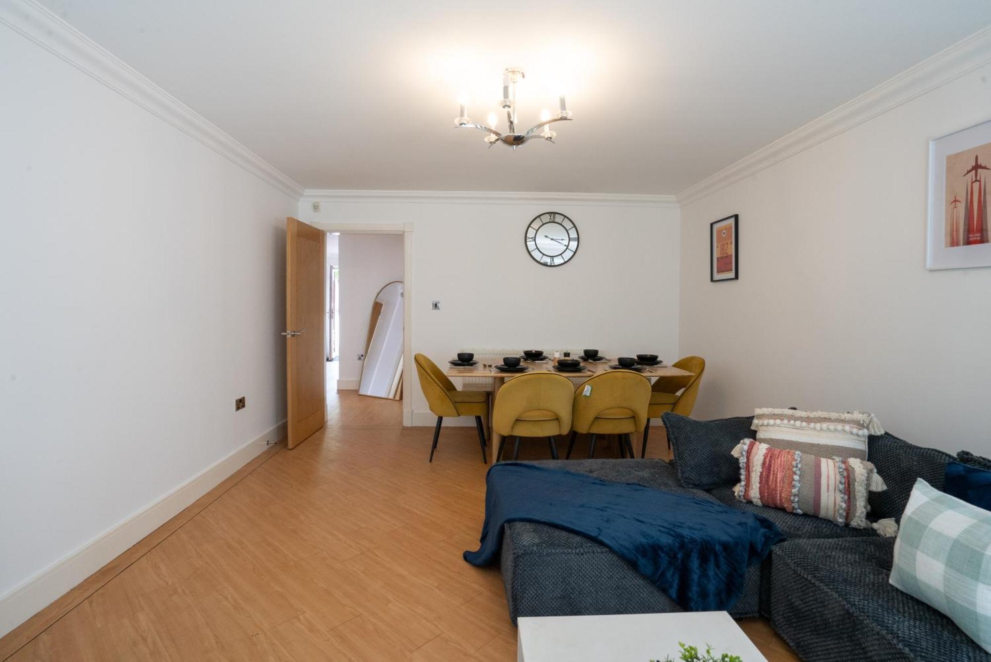 Emirates House, Luxe 5 Bed, With King Sized Beds, Next To Aiport & Nec, Jlr 5 Mins Villa Marston Green Eksteriør bilde