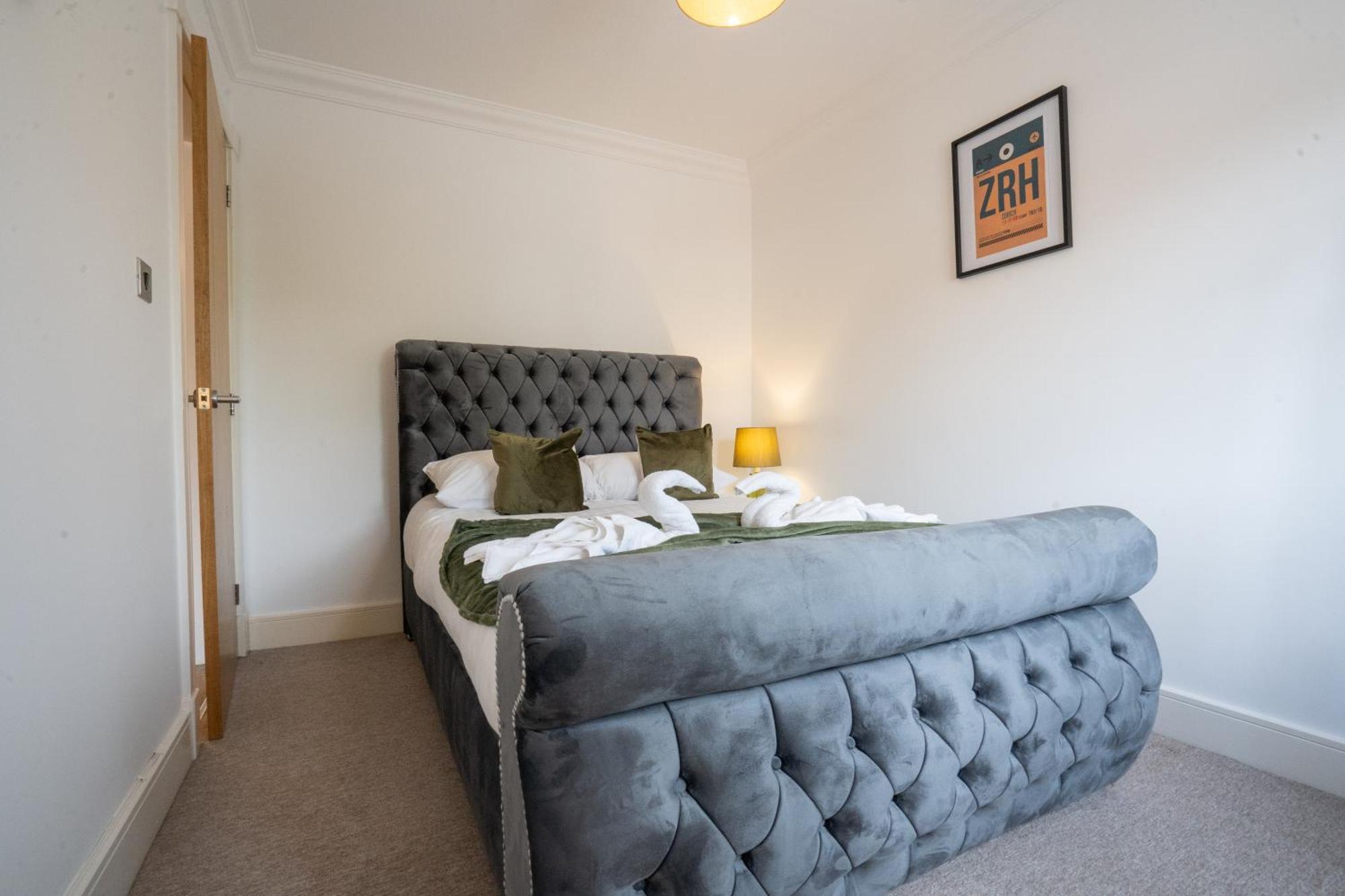Emirates House, Luxe 5 Bed, With King Sized Beds, Next To Aiport & Nec, Jlr 5 Mins Villa Marston Green Eksteriør bilde