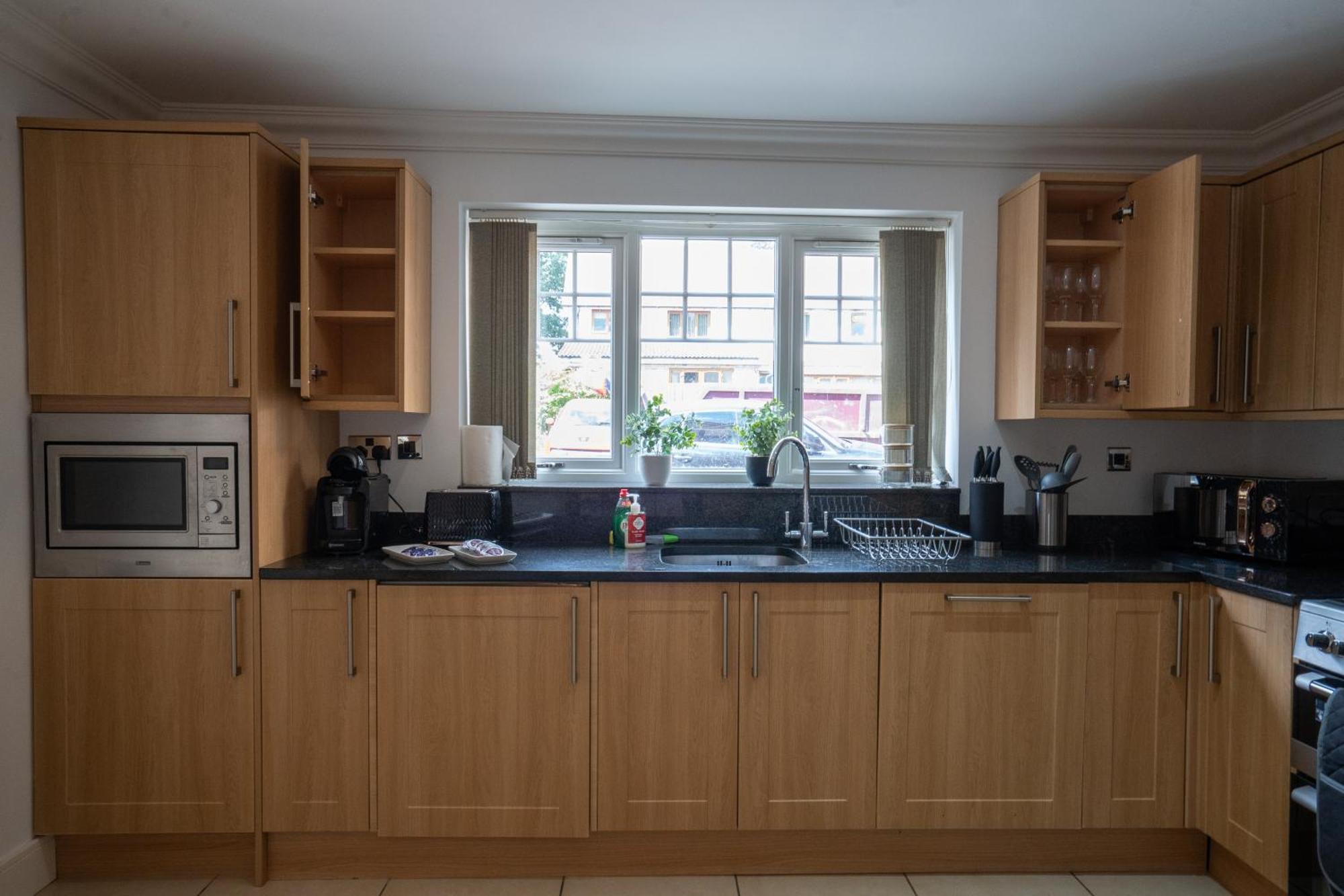 Emirates House, Luxe 5 Bed, With King Sized Beds, Next To Aiport & Nec, Jlr 5 Mins Villa Marston Green Eksteriør bilde