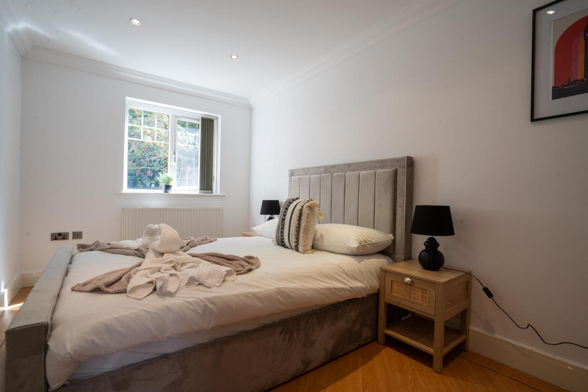Emirates House, Luxe 5 Bed, With King Sized Beds, Next To Aiport & Nec, Jlr 5 Mins Villa Marston Green Eksteriør bilde